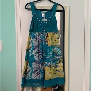 NWT Casual Sleeveless Floral Dress